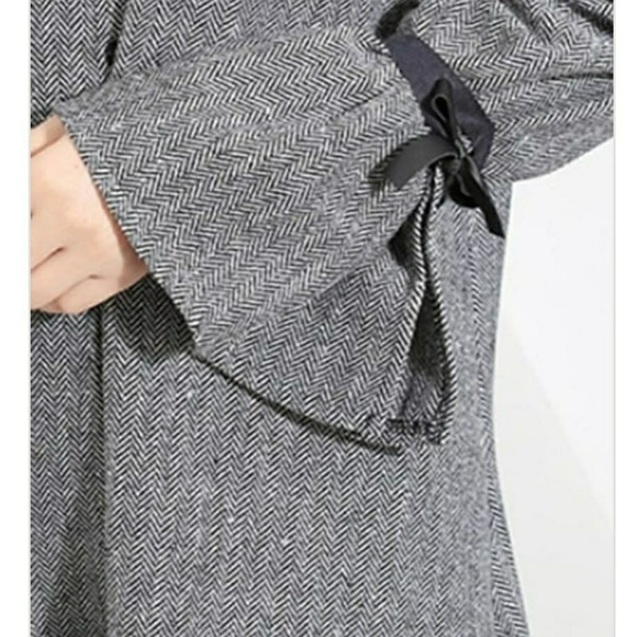 Dress - Picture 6 of 7